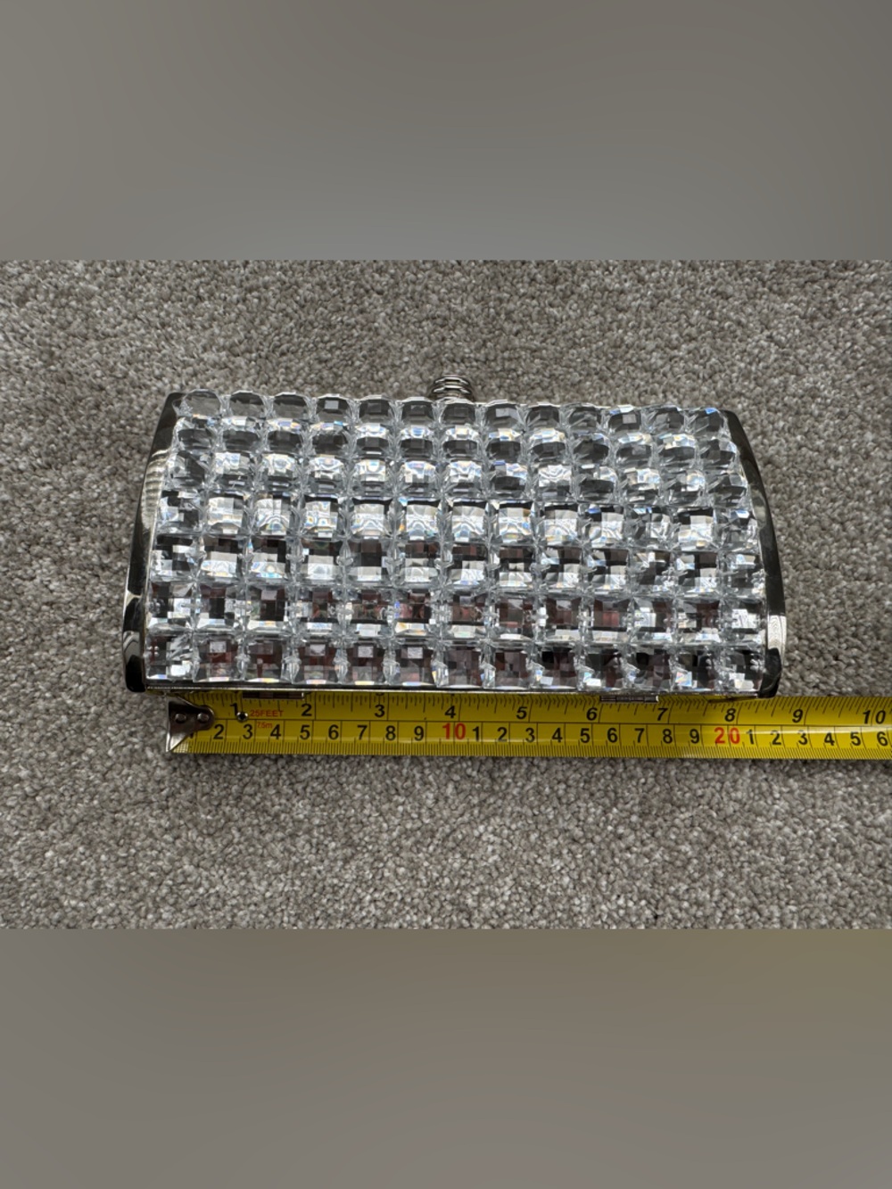 La Regale Elegant Silver Clutch Bag - Picture 13 of 15